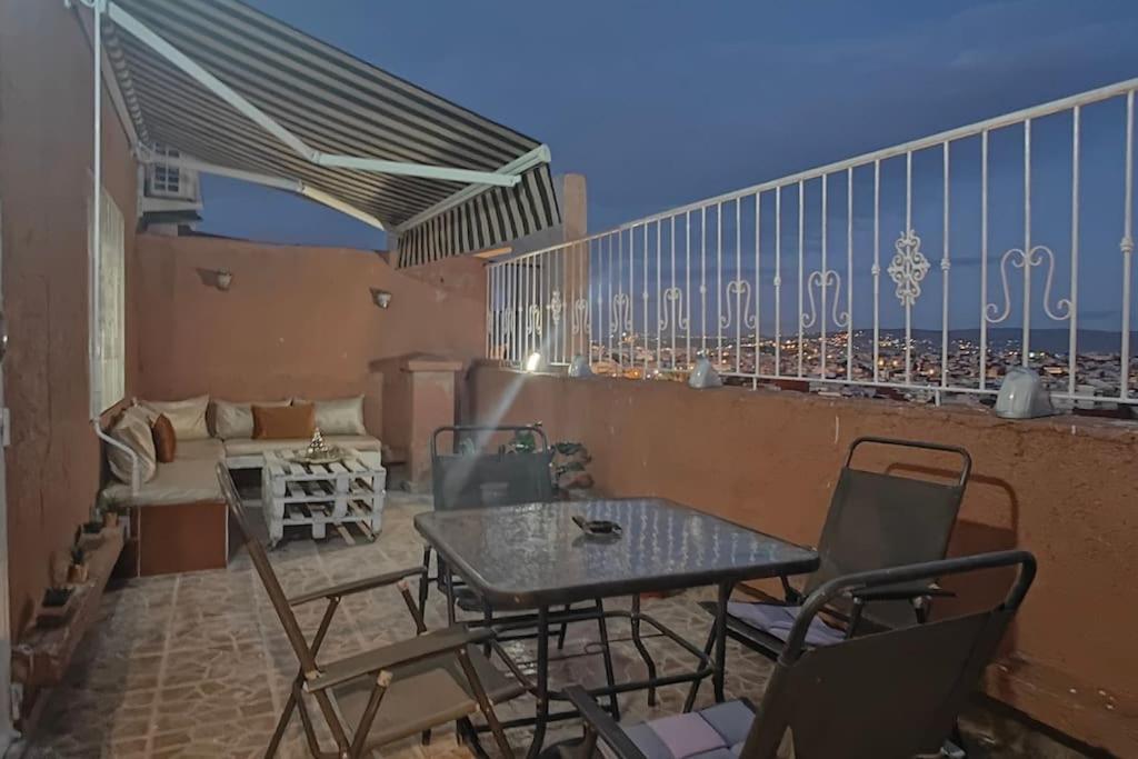 Panoramic Terrace View Skyline Center Apartment